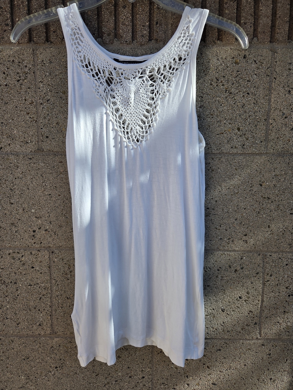 BCBGMaxAzria White Crochet Yoke Tank-Size M